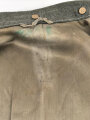Heer, Feldbluse Modell 1943 für Mannschaften. Leicht getragenes Stück in gutem Gesamtzustand, die Effekten original vernäht