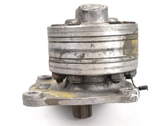 Me262, Waldwerk Kuno. Ölpumpe " Motorpumpe 18 L" Gerät Nummer 19-1103 A-1. Grob gereinigt, Funktion nicht geprüft.