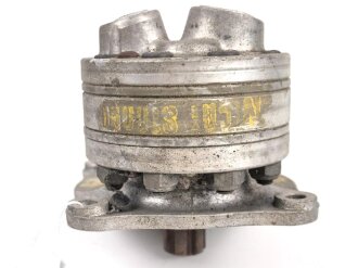Me262, Waldwerk Kuno. Ölpumpe " Motorpumpe 18 L" Gerät Nummer 19-1103 A-1. Grob gereinigt, Funktion nicht geprüft.