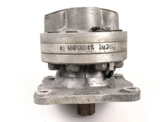 Me262, Waldwerk Kuno. Ölpumpe " Motorpumpe 18 L" Gerät Nummer 19-1103 A-2. Grob gereinigt, Funktion nicht geprüft.