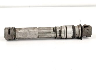 Me262, Waldwerk Kuno. Mir unbekanntes Bauteil, Gesamtlänge etwa 34cm . Grob gereinigt, Funktion nicht geprüft.