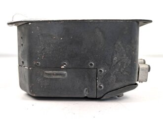 Me262, Waldwerk Kuno.  Schalt und Verteilerkasten "SVK 2-17" , Fl 47261. Grob gereinigt, Funktion nicht geprüft, 1 Schruabe in der Frontabdeckung lässt sich nicht ganz öffnen.