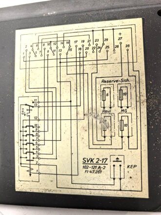 Me262, Waldwerk Kuno.  Schalt und Verteilerkasten "SVK 2-17" , Fl 47261. Grob gereinigt, Funktion nicht geprüft