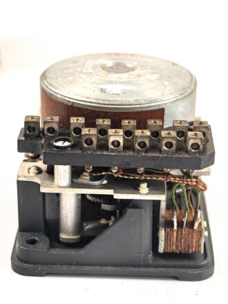 Me262, Waldwerk Kuno.  Original verpacktes Bauteil für Schalt und Verteilerkasten "SVK 2-17" ,  Grob gereinigt, Funktion nicht geprüft. Sie erhalten ein ( 1 ) Stück