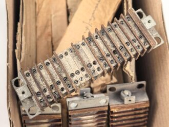 Me262, Waldwerk Kuno. Ungebrauchte Klemmleiste Maße 3 x 10,5cm ,  Grob gereinigt. Sie erhalten ein ( 1 ) Stück