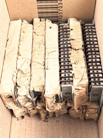 Me262, Waldwerk Kuno. Ungebrauchte Klemmleiste Maße 3 x 10,5cm ,  Grob gereinigt. Sie erhalten ein ( 1 ) Stück