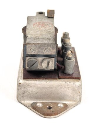 Me262, Waldwerk Kuno. Relais SSM57/ 3z ,  Grob gereinigt. Sie erhalten ein ( 1 ) Stück