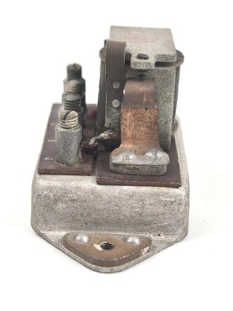 Me262, Waldwerk Kuno. Relais SSM57/ 3z ,  Grob gereinigt. Sie erhalten ein ( 1 ) Stück