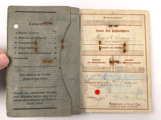 Wehrpaß Luftwaffe, eingestellt am 4.11.1935 bei...