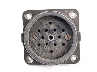 Me262, Waldwerk Kuno. Einbausteckdose, grob gereinigt