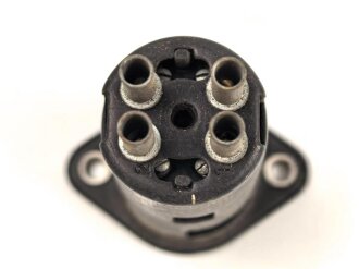 Me262, Waldwerk Kuno. Einbaudruckknopf FL.E 583601. grob gereinigt