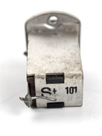 Me262, Waldwerk Kuno. Sicherungselement " u.MG" Gerät Nummer 126-608. Mit Sicherung, grob gereinigt