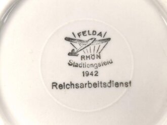 Reichsarbeitsdienst Heer, Kantinenporzellan Tassenunterteller, Hersteller Felda Rhön Stadtllengsfeld 1942, Durchmesser 14cm, gebraucht