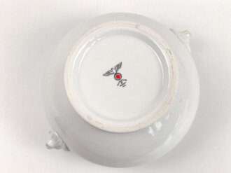 Heer, Kantinenporzellan große Terrine mit Löwenköpfen, Durchmesser etwa 24cm, Hersteller Johann Haviland Bavaria 1940. Gebraucht