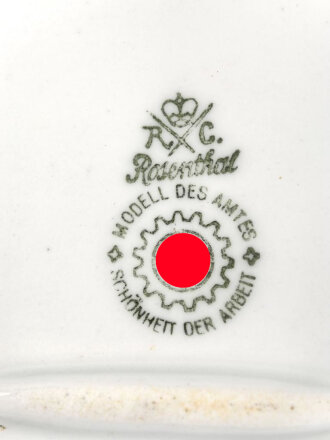Deutsche Arbeitsfront, Kantinenporzellan kleine Vorlegeplatte, Hersteller Rosenthal. Gesamtlänge 25,5cm, gebraucht