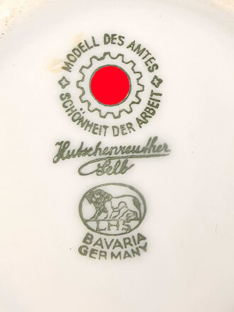 Deutsche Arbeitsfront, Kantinenporzellan kleine Kanne, Hersteller Hutschenreuther Selb Bavaria Germany. Höhe 15cm, gebraucht
