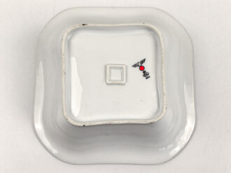 Heer, Kantinenporzellan große, eckige Schale, Kantenlänge 25cm, Hersteller Puls 1942. Gebraucht