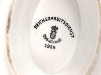 Reichsarbeitsdienst, Kantinenporzellan Sauciere, Hersteller Alt Schönwald 1938. Gesamtlänge 25cm, gebraucht