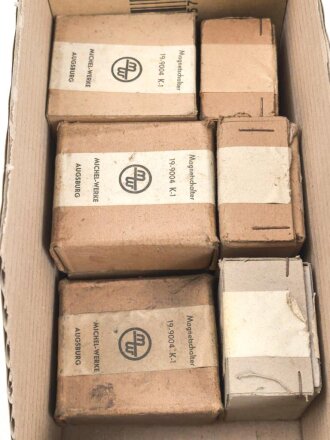 Me262, Waldwerk Kuno. Magnetschalter 19-9004 K-1, Hersteller Michel Werke Augsburg. In der originalen Umverpackung, sie erhalten ein ( 1 ) Stück