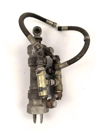 Me262, Waldwerk Kuno. Druckventile mit Zylinder. Gesamtlänge etwa 33cm, grob gereinigt