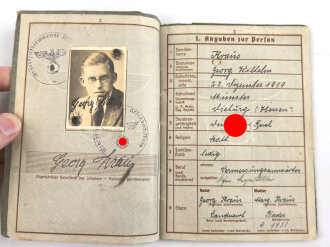 Wehrpaß Luftwaffe, eingestellt am 1.8.1941 bei Luftnachrichten Fernsprech Ersatz Kompanie 17/7 Augsburg.