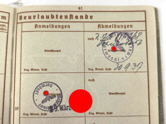 Kriegsmarine Wehrpaß, eingestellt am 14.4.1939 bei 8.Schiffsstammabteilung Leer.
