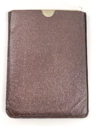 Kriegsmarine Wehrpaß, eingestellt am 14.4.1939 bei 8.Schiffsstammabteilung Leer.