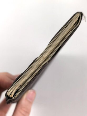 Kriegsmarine Wehrpaß, eingestellt am 14.4.1939 bei 8.Schiffsstammabteilung Leer.