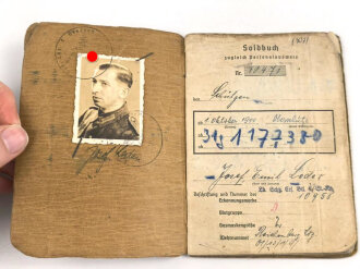 Soldbuch Heer, ausgestellt am 28. September 1943 bei...