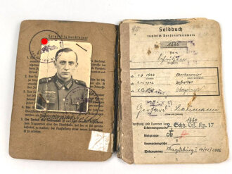 Soldbuch Heer, ausgestellt  am 15. Juli 1941 bei...