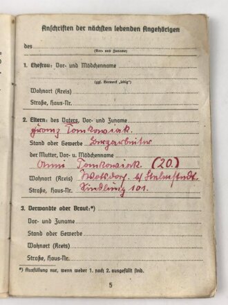 Soldbuch Kriegsmarine, ausgestellt am 6.12.1943. Ausgegebener Stahlhelm, Nachrichten Ersatz Abteilung 6, Flakausbildungskompanie Schillig, an 10.7.44 Unterseebootslehrdivision.