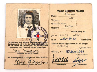Bund deutsche Mädel, Mitgliedsausweis, NSDAP Mitgliedskarte und weitere Ausweis und Dokumente eines Mädels im Bann 1/185 Segeberg