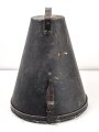 Kaiserreich, Koffer für eine Pickelhaube , hohe Form etwa 38cm . Ungereinigtes Stück