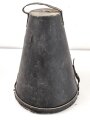 Kaiserreich, Koffer für eine Pickelhaube , hohe Form etwa 38cm . Ungereinigtes Stück
