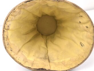 Kaiserreich, Koffer für eine Pickelhaube , Höhe etwa 27cm .Ungereinigtes Stück