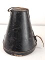 Kaiserreich, Koffer für eine Pickelhaube , Höhe etwa 27cm .Ungereinigtes Stück