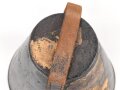 Kaiserreich, Koffer für eine Pickelhaube , Höhe etwa 27cm .Ungereinigtes Stück