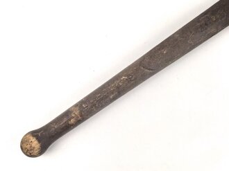 Spaten für Pioniere der Wehrmacht, ungereinigtes Stück, ich glaube "1937" erkennen zu können.