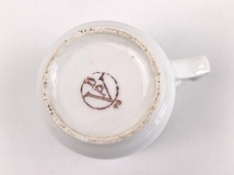 1.Weltkrieg, Porzellantasse mit Motiv "Mit Gott für König und Vaterland" Höhe etwa 7,5cm