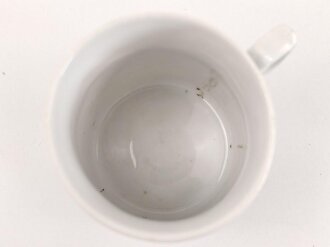 1.Weltkrieg, Porzellantasse mit Motiv " von Hindenburg 1914/15" Höhe knapp 7,5cm