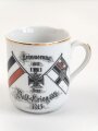 1.Weltkrieg, Porzellantasse mit Motiv " Erinnerung an den Welt Krieg 1914-1915" Höhe etwa 7cm, kleiner Schaden am oberen Rand