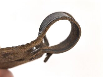 Anknöpflasche für ein Dienstglas der Wehrmacht, Leder weich
