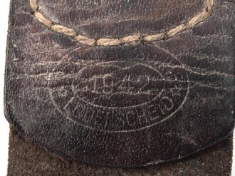 Koppelschloss  für Mannschaften des Heeres. Eisen lackiert, datiert 1942, getragenes Stück