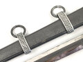 Dolch für Offiziere der Luftwaffe. Saubere Klinge von SMF Solingen, guter Gesamtzustand, die Hakenkreuz im Knauf vergoldet.