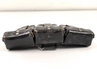 Patronentasche zum K98 Wehrmacht ( für 6 Ladestreifen) Genietetes Stück mit Reichsbetriebsnummer