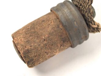 1.Weltkrieg, Feldflasche mit Bezug aus Ersatzmaterial, dieser mit Hersteller " Emanuel Kahn Karlsruhe" Guter Zustand , ungetragenes Stück
