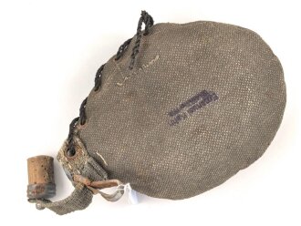 1.Weltkrieg, Feldflasche mit Bezug aus Ersatzmaterial, dieser mit Hersteller " Emanuel Kahn Karlsruhe" Guter Zustand , ungetragenes Stück