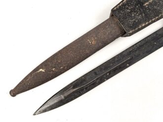 Seitengewehr M84/98 für k98 der Wehrmacht. Nummerngleiches Stück Berg & Co 1940. Im zugehörigen Koppelschuh, ungereinigter Dachbodenfund
