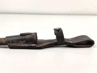 Seitengewehr M84/98 für k98 der Wehrmacht. Nummerngleiches Stück Berg & Co 1940. Im zugehörigen Koppelschuh, ungereinigter Dachbodenfund