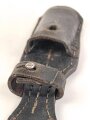 Wehrmacht, Koppelschuh zum Seitengewehr M84/98 für k98 . Weiches Leder, mit Reichsbetriebsnummer